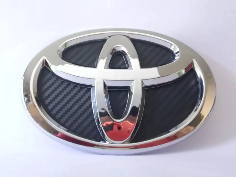 EMBLEMA INSIGNIA 15CM ANCHO X 10CM ALTO - 5