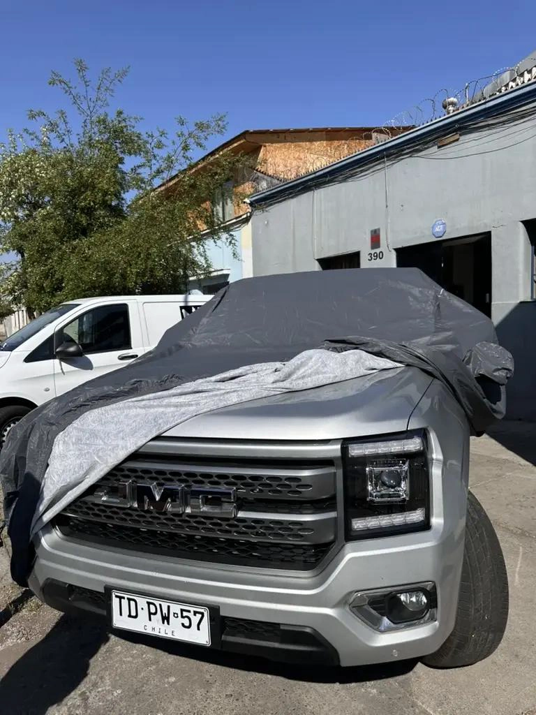 CARPA IMPERMEABLE PARA CAMIONETA INTERIOR - 7