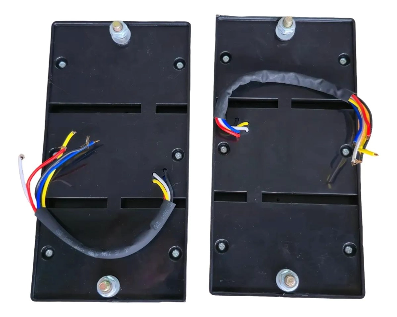 FOCOS FAROLES TRASEROS UNIVERSALES PARA CARROS - 2