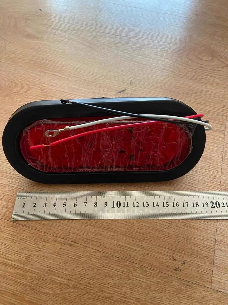 FOCO LED OVALADO ROJO 6 PULGADAS PARA CAMIONES - 4