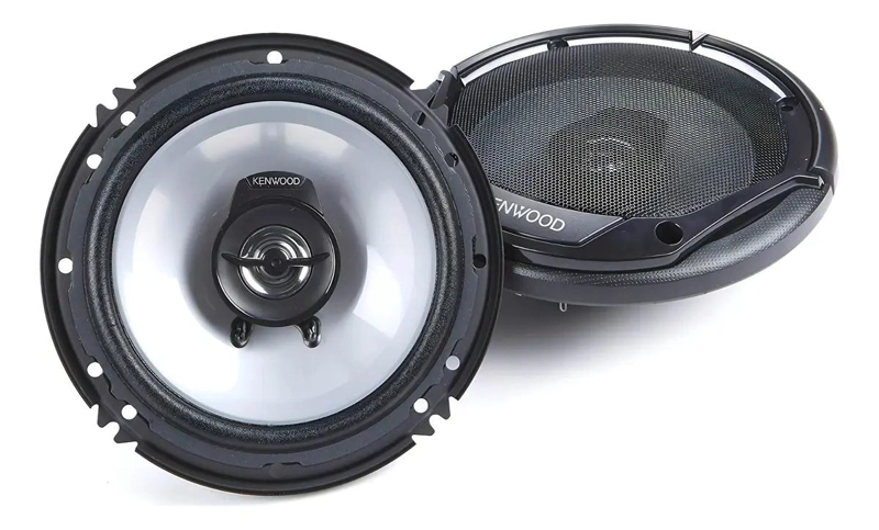 PAR DE PARLANTES 6 PULGADAS 300 WATTS - 2