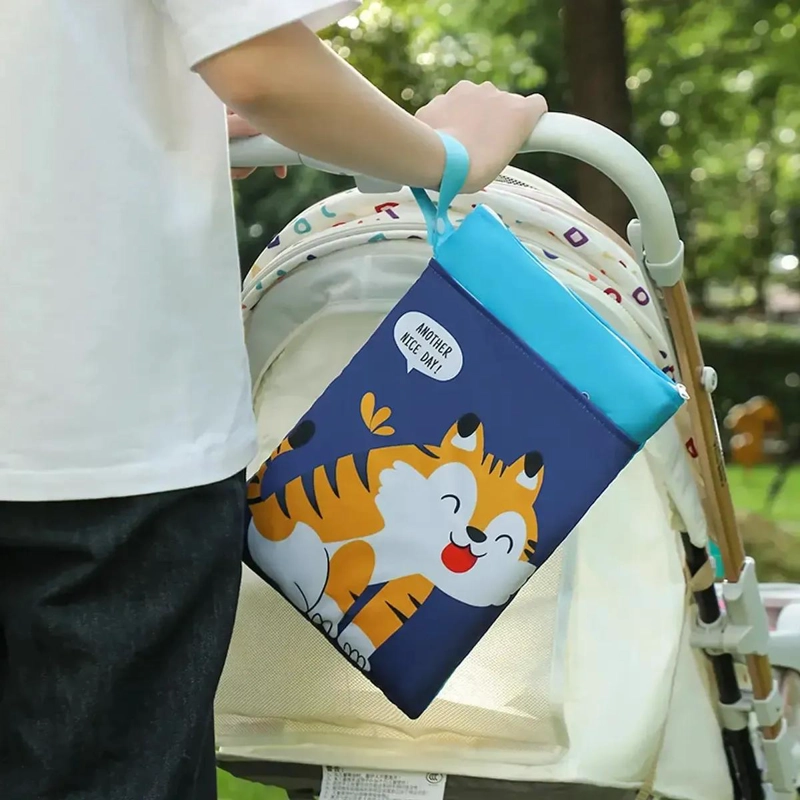 SET 4 BOLSAS IMPERMEABLES PARA PAÑALES Y MUDAS - 4