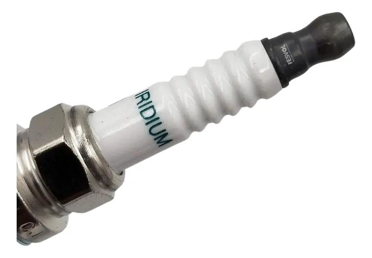 BUJIAS DE IRIDIO PARA TOYOTA YARIS 1.5 - 4