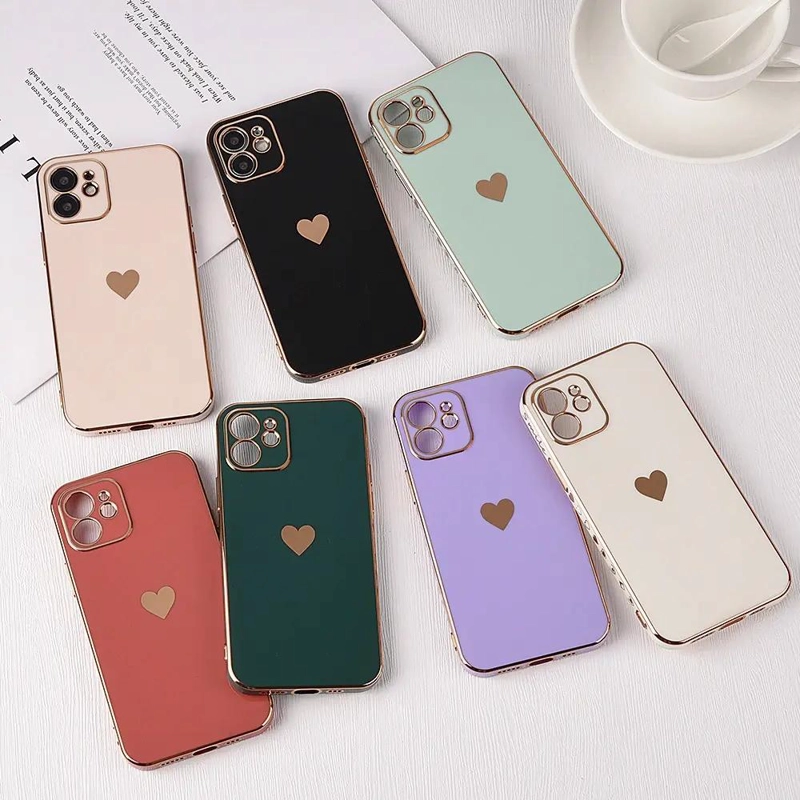 CARCASA TPU PREMIUM CORAZONES PARA IPHONE 13/12/11 - 3