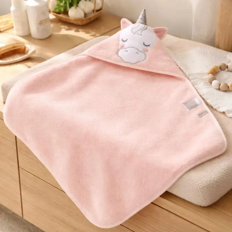 TOALLA CON CAPUCHA PARA BEBE  UNICORNIO - 5