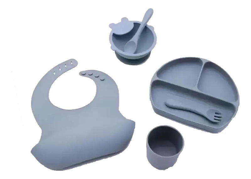 JUEGO DE CUBIERTOS DE SILICONA ANTIDESLIZANTE PARA BEBE - 1