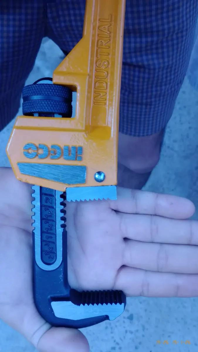 LLAVE STILSON AJUSTABLE 350 MM CON MANGO ANTIDESLIZANTE - 3