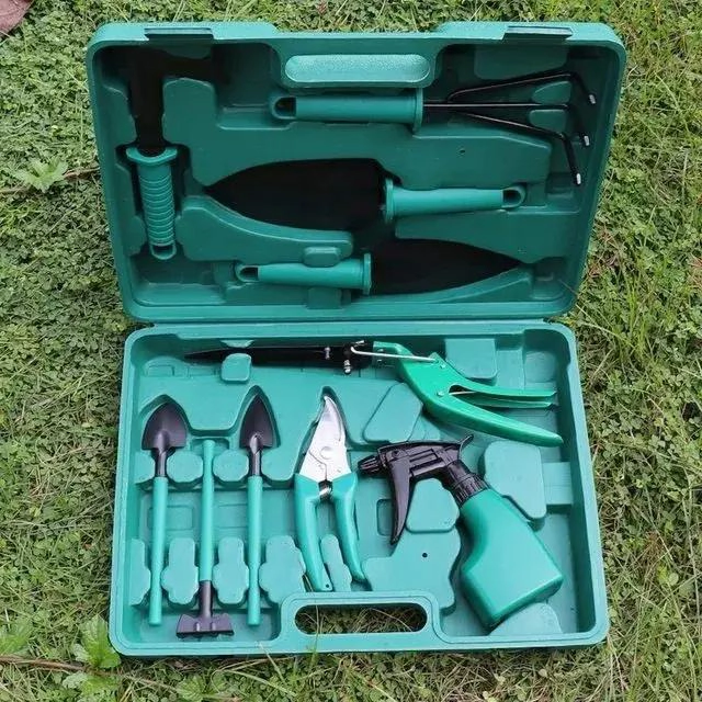 KIT DE HERRAMIENTAS PARA JARDIN 10 PIEZAS CON CAJA - 4