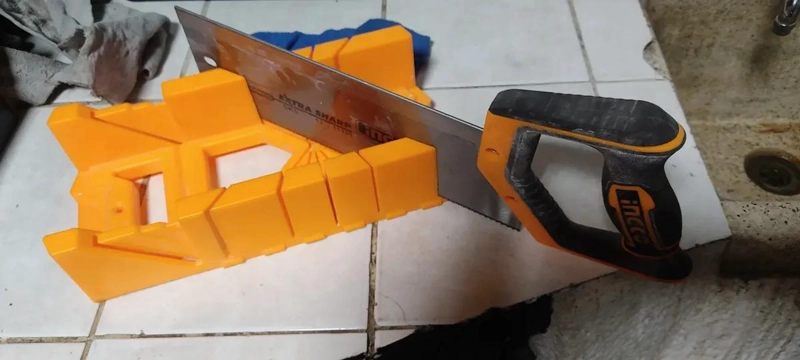 SERRUCHO TIPO COSTILLA 300MM PARA BRICOLAJE - 4