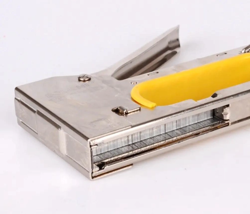 PISTOLA DE GRAPAS Y CLAVOS 4800 PARA DECORACION - 8