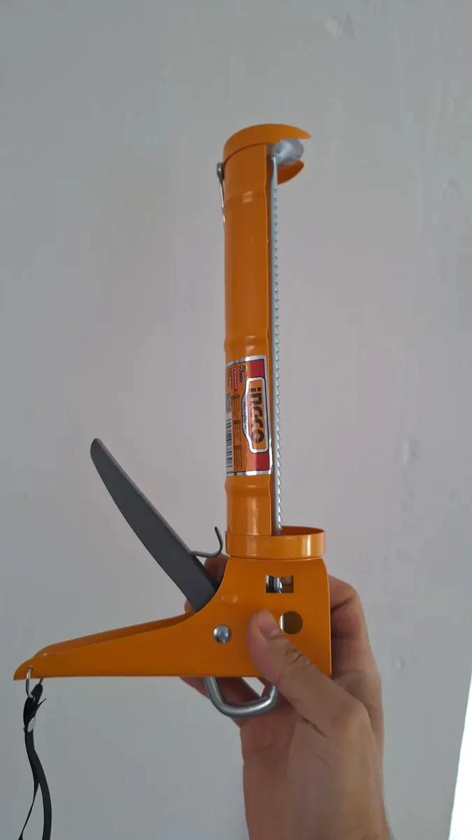 PISTOLA CALAFATERA ESQUELETO PARA SILICONA 235 MM - 2