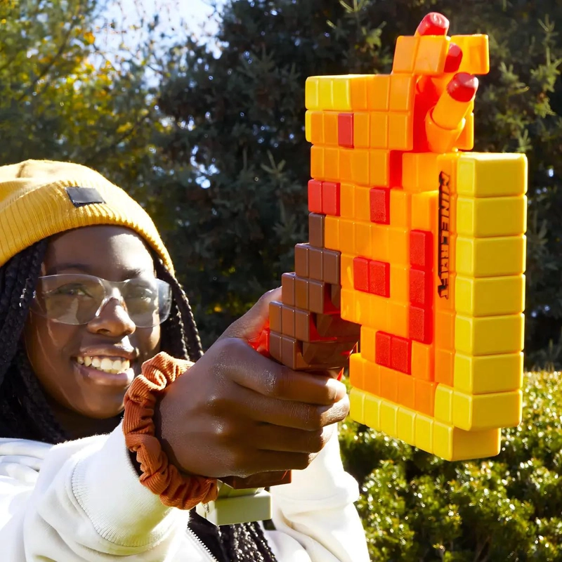 HACHA LANZADORA DE DARDOS NERF MINECRAFT FIREBRAND - 4