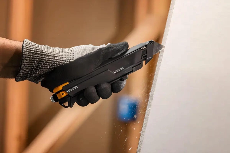 CUCHILLO CARTONERO CON CARGA AUTOMATICA - 5