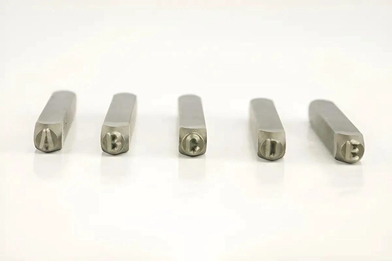 NUMEROS Y LETRAS DE GOLPE 8MM 36 PIEZAS PARA METALES - 4