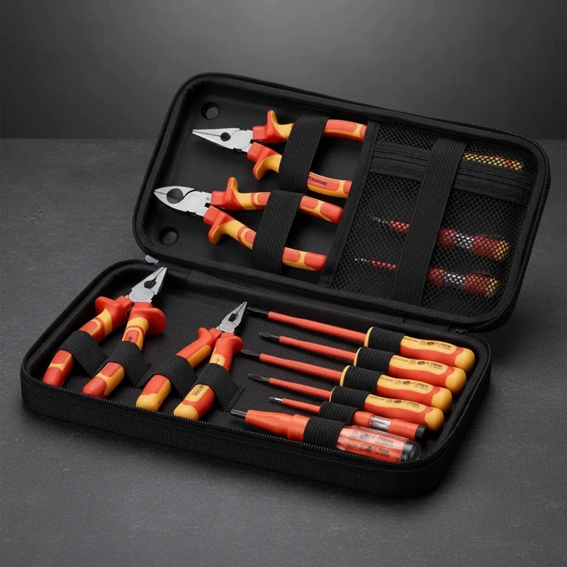 JUEGO DE HERRAMIENTAS PROFESIONAL CON ESTUCHE AISLADO 1KV - 5