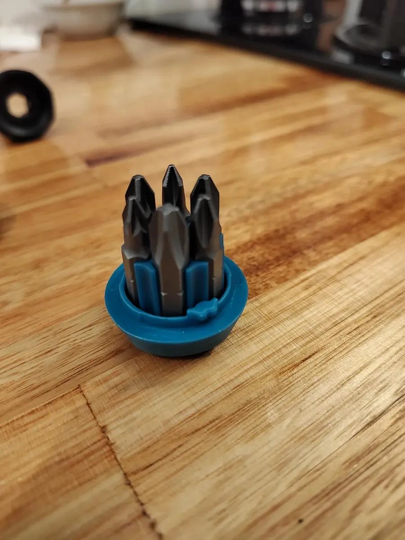 SET DE DESTORNILLADORES Y DADOS 24 PIEZAS - 2