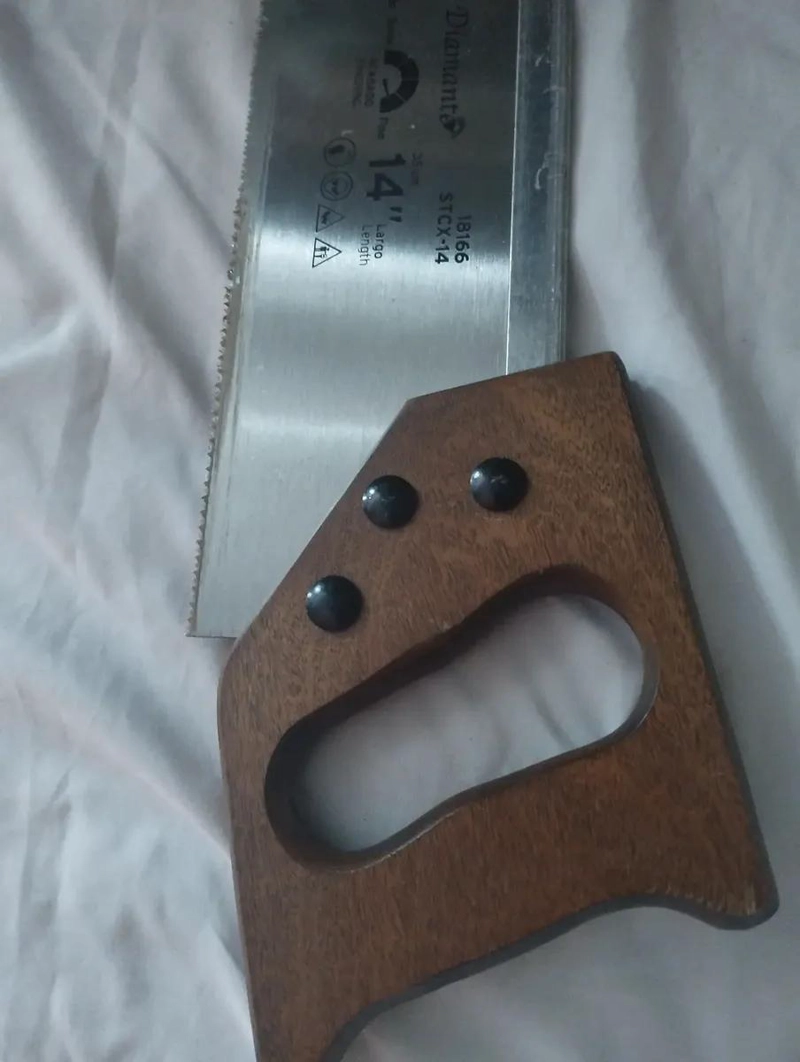 SERRUCHO DE COSTILLA 14'' MANGO DE MADERA - 3