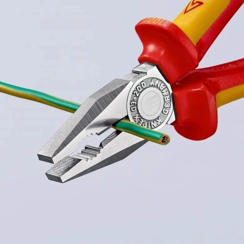 ALICATE UNIVERSAL 8 PULGADAS AISLADO 1000V - 5
