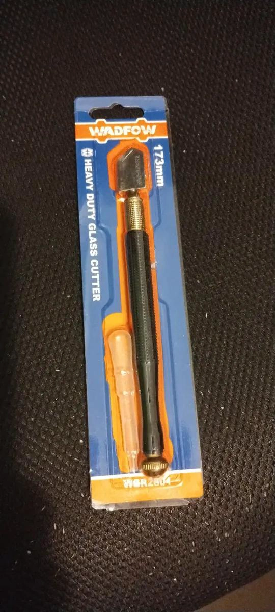 CORTADORA DE VIDRIO PROFESIONAL CON MANGO METALICO - 1