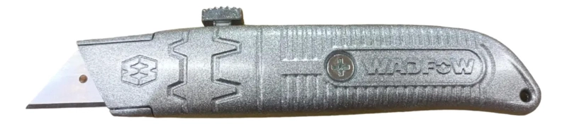 CUTTER ERGONOMICO DE ACERO INOXIDABLE - 2