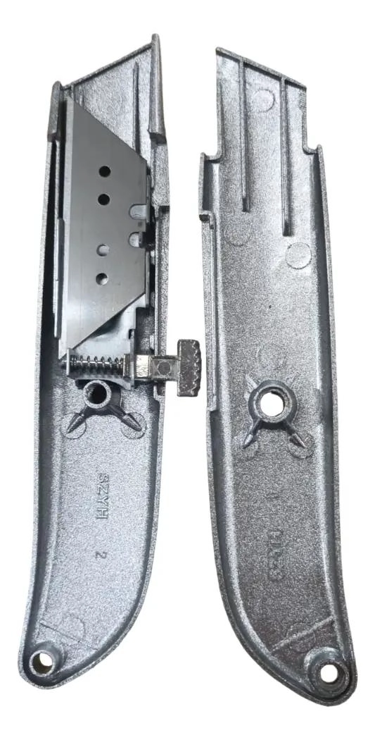 CUTTER ERGONOMICO DE ACERO INOXIDABLE - 3