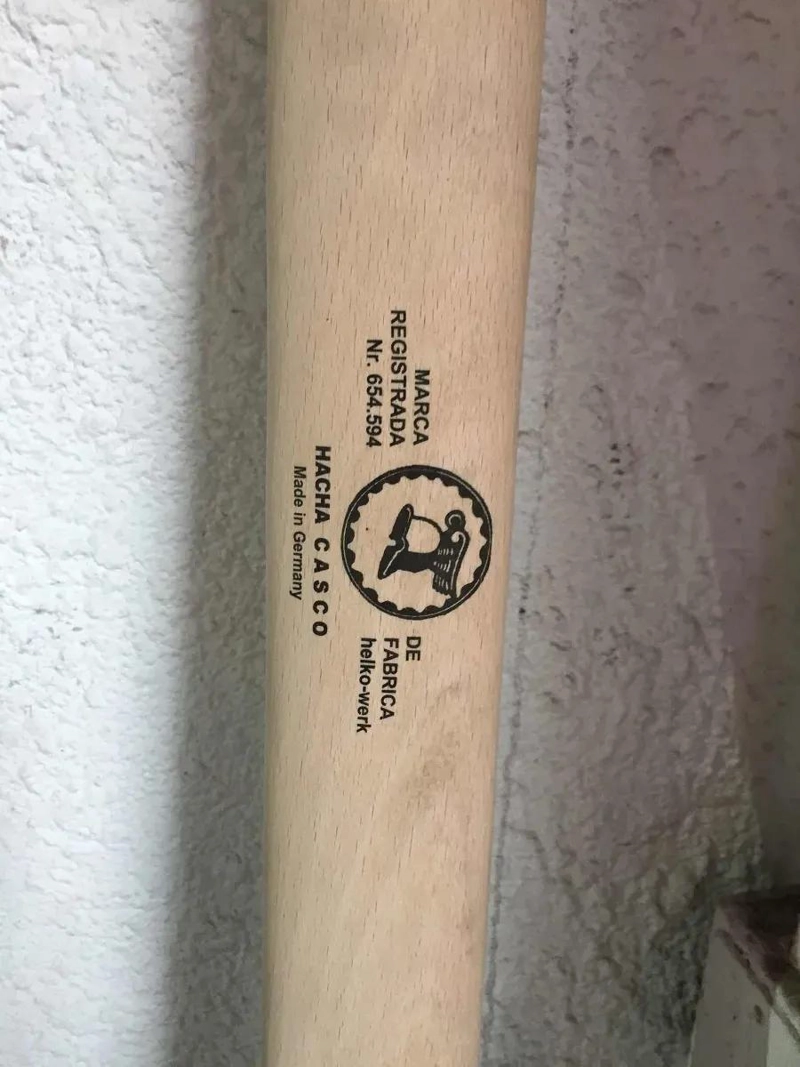 HACHA LEÑADOR 5 LBS CON MANGO DE MADERA ROBUSTA - 3