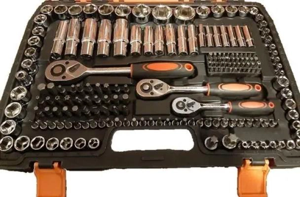 SET DE HERRAMIENTAS CON 216 PIEZAS Y MALETA - 3