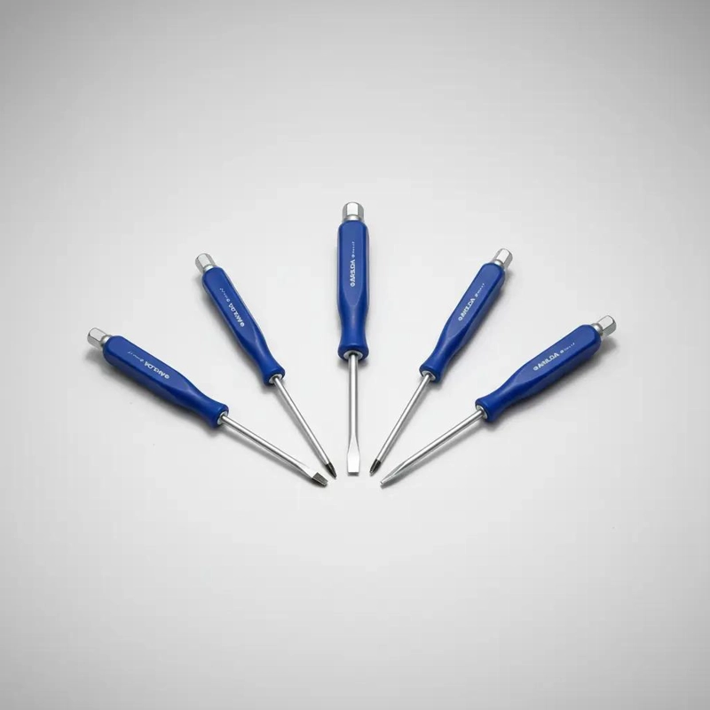 JUEGO DE DESTORNILLADORES ERGONOMICOS VARIADOS - 10