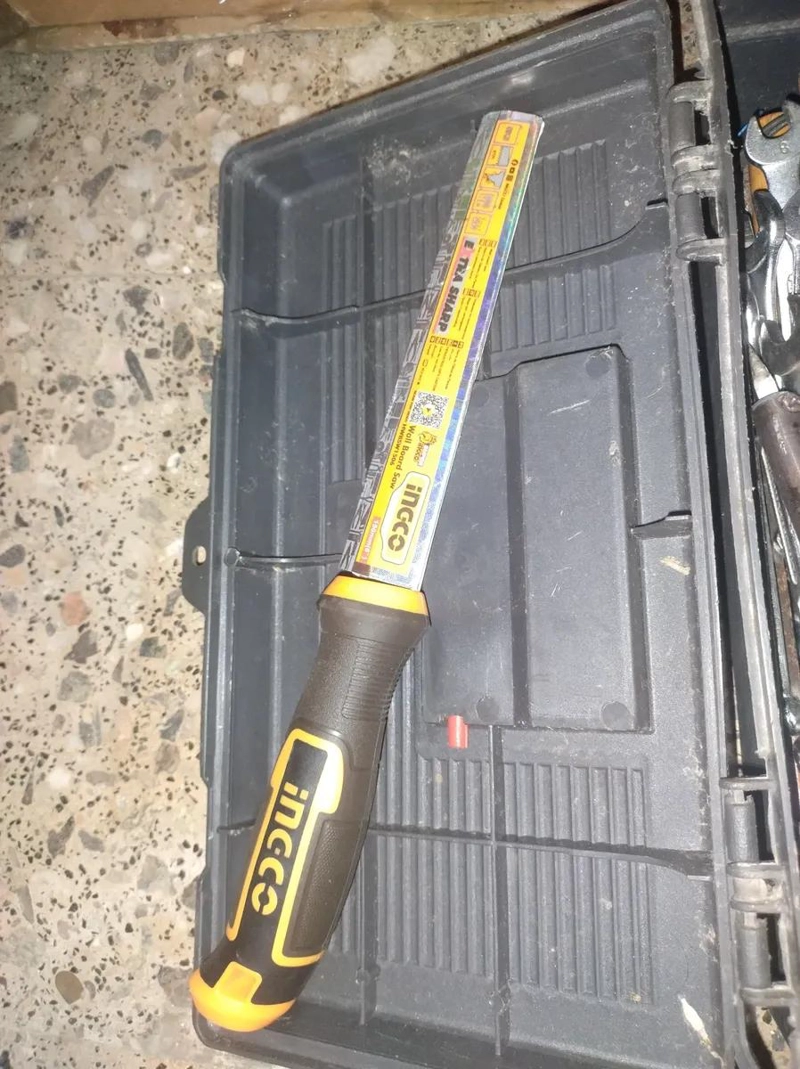 SERRUCHO DE 6 PULGADAS PARA CARTON Y YESO - 5