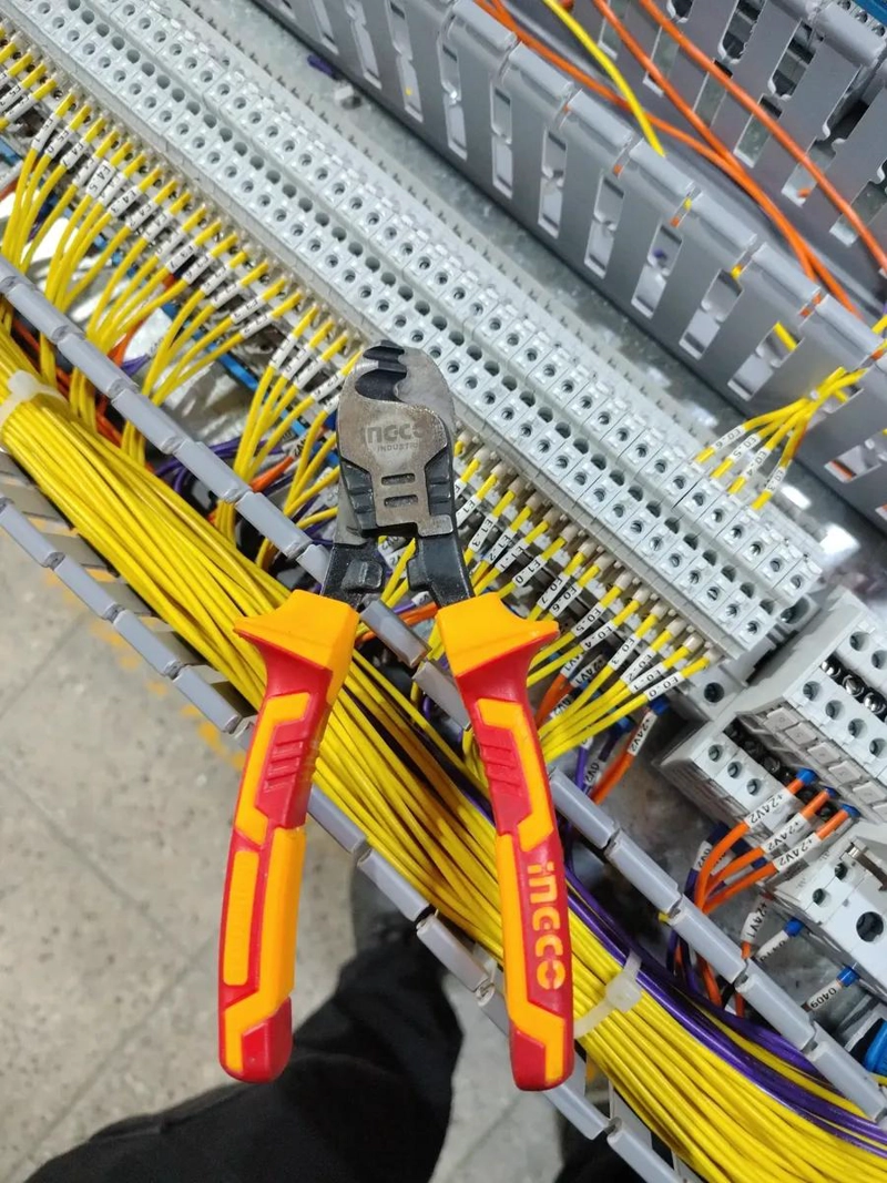 ALICATE CORTA CABLE AISLADO 1000V 16CM - 1
