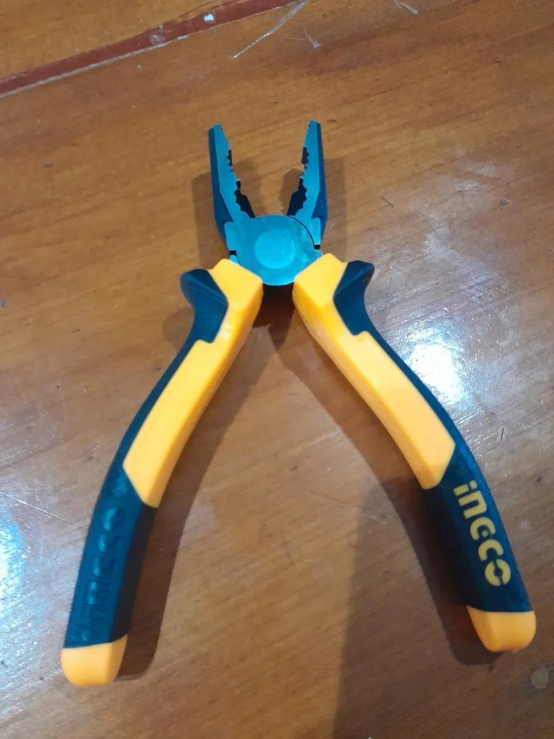 PINZA UNIVERSAL 7' CON MANGO ERGONOMICO - 2