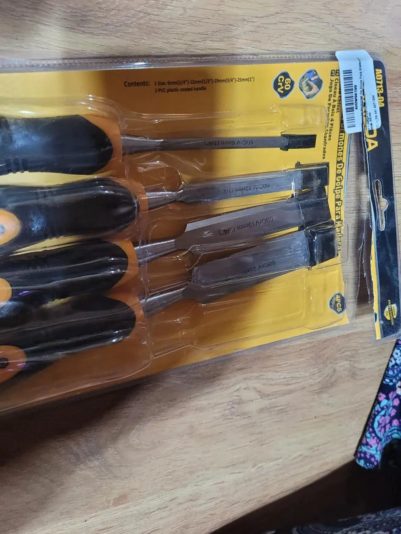 SET DE FORMONES DE GOLPE PARA MADERA 4 PIEZAS - 2