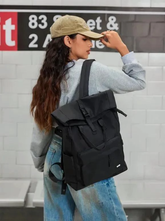 MOCHILA URBANA NEGRA 35L DISEÑO LISO - 3