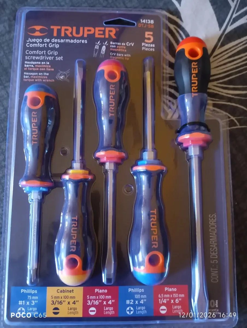 JUEGO DE 5 DESARMADORES CON MANGO ERGONOMICO - 1