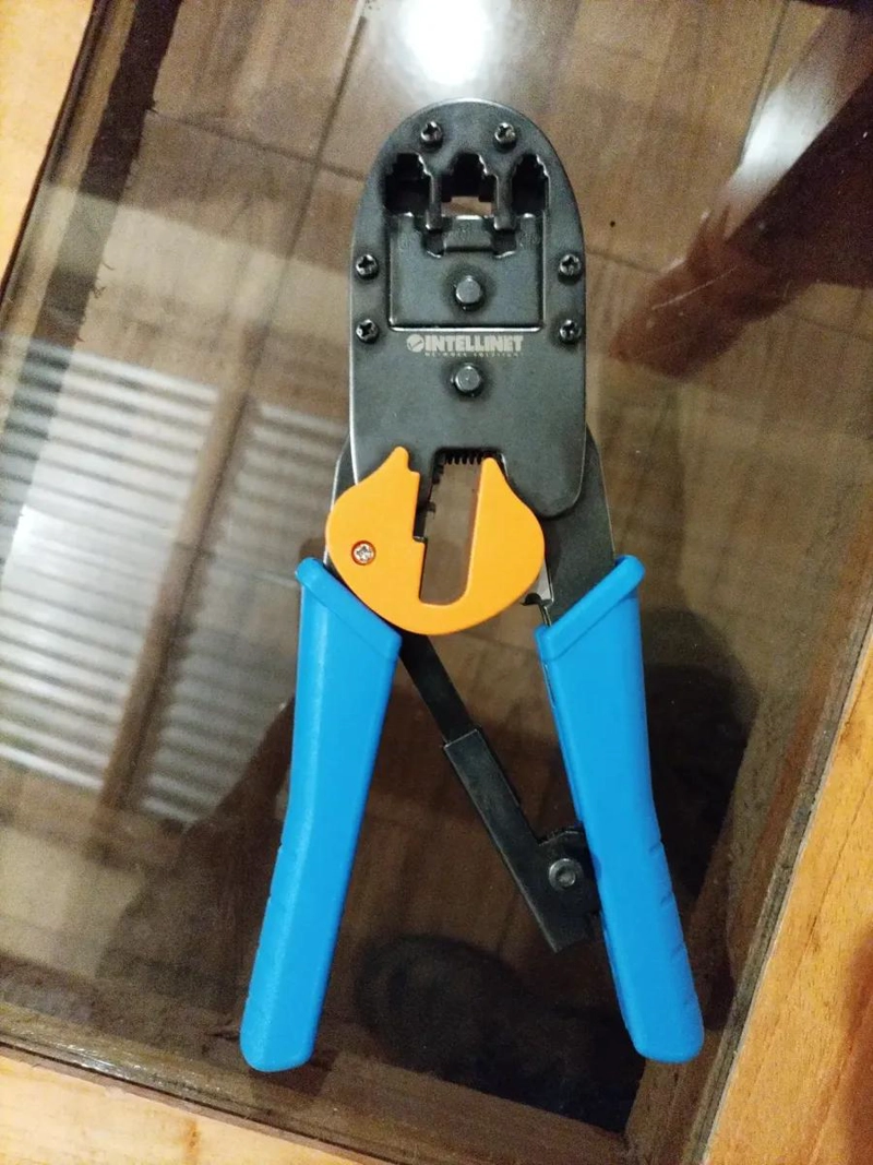 CRIMPADORA PONCHADORA PARA REDES RJ45 Y RJ11 - 4