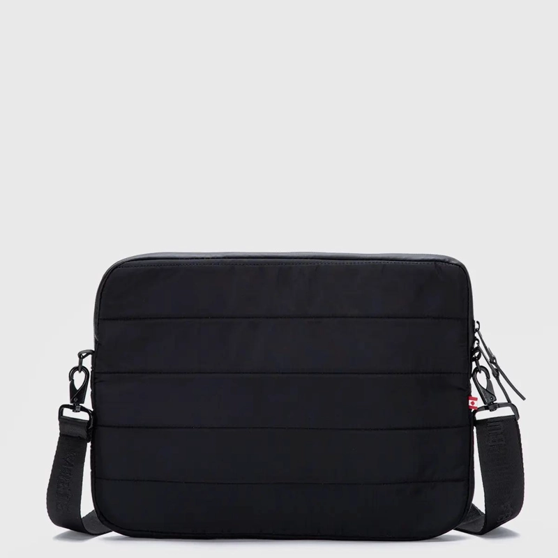FUNDA SLEEVE MATTE BLACK VELVET PARA LAPTOP 13' - 2