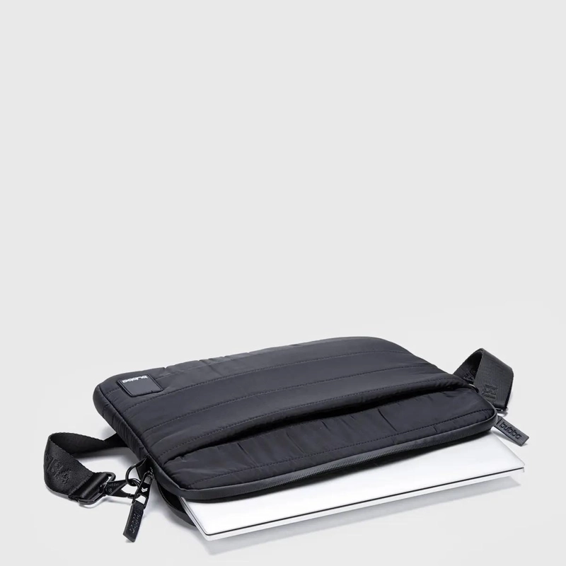FUNDA SLEEVE MATTE BLACK VELVET PARA LAPTOP 13' - 5