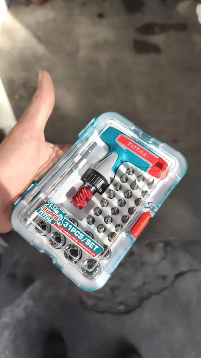 JUEGO DE 31 DESTORNILLADORES CON LLAVE EN T - 3