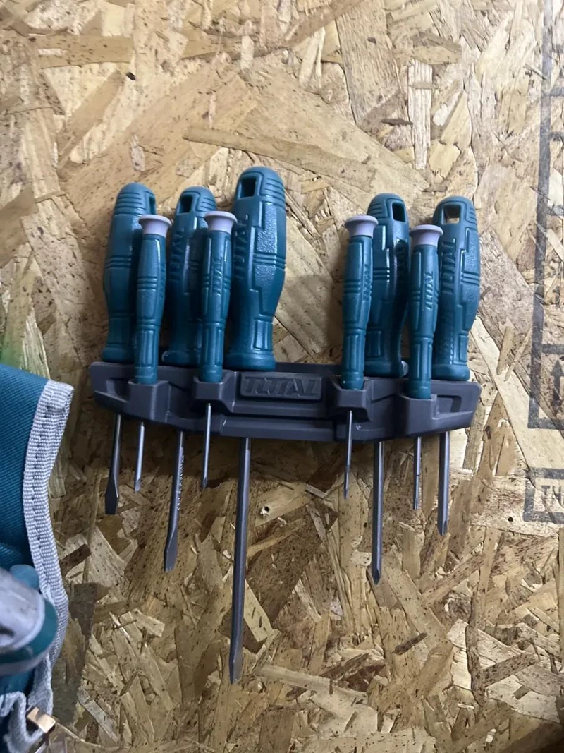 KIT DE 10 DESTORNILLADORES DE PRECISION Y USO GENERAL - 4