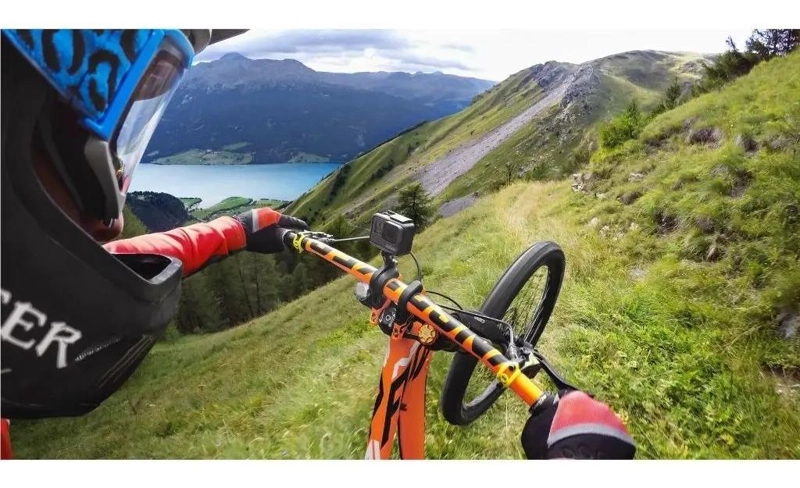 KIT DE ACCESORIOS DEPORTIVOS PARA CAMARA GOPRO HERO - 5