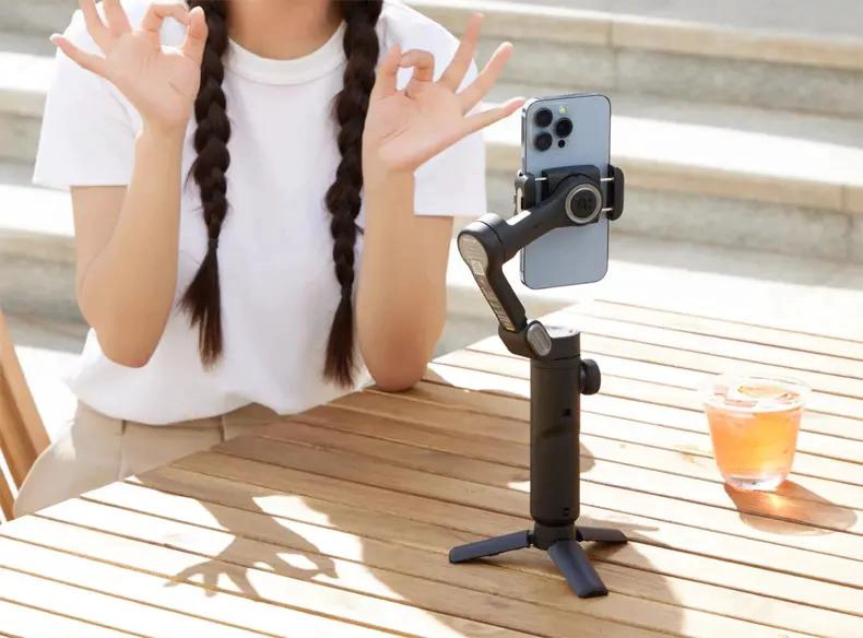 ESTABILIZADOR GIMBAL 3 EJES PARA SMARTPHONES - 3
