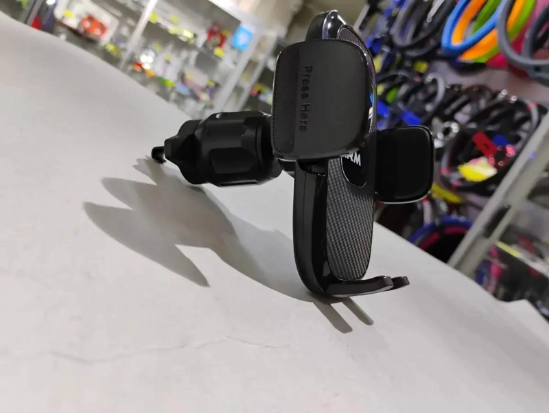 SOPORTE UNIVERSAL PARA TELE FONO EN AUTO - 4