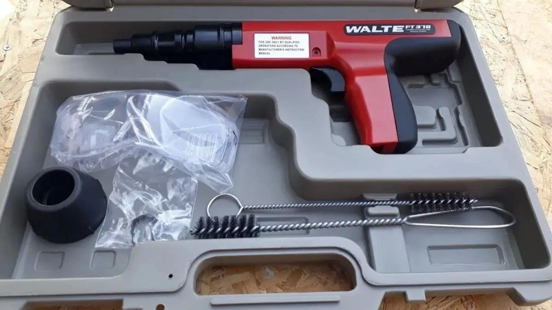 CLAVADORA MANUAL PISTOLA IMPACTO CALIBRE 27 - 2