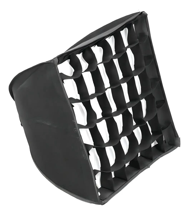 SOFTBOX PARA ILUMINACION CON GRILLA 30X30 CM - 2