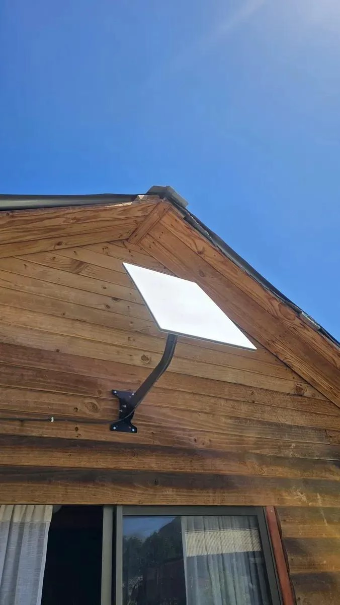 SOPORTE ESTABLE PARA ANTENA STARLINK V4 CON KIT DE INSTAL - 4
