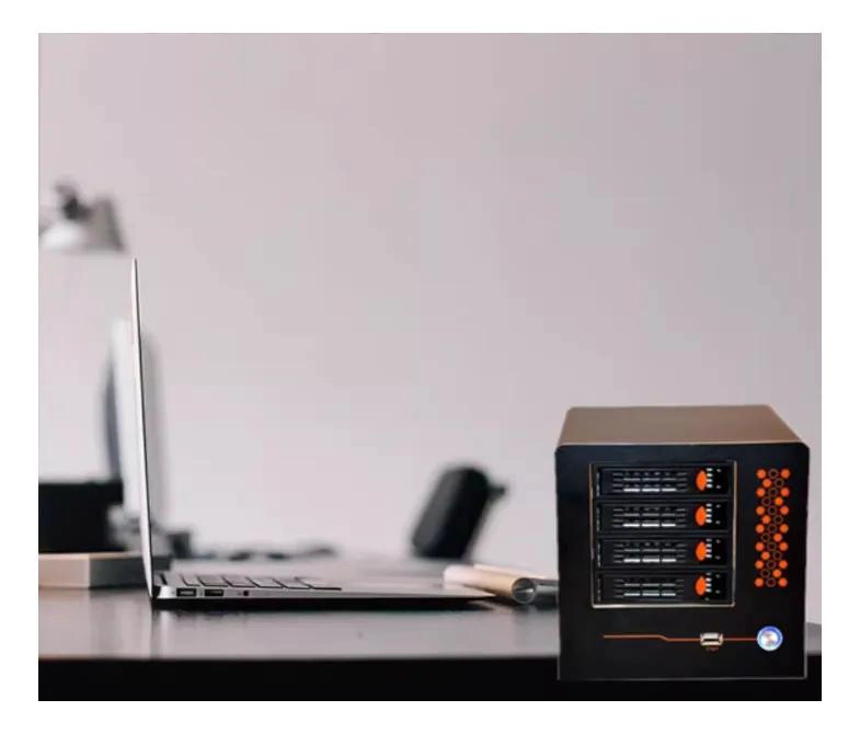 SERVIDOR MINI NAS CON 4 BAHIAS Y 8GB RAM - 4