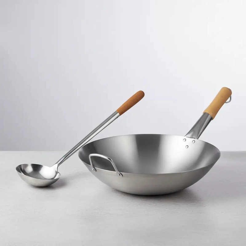 WOK GRANDE DE 45 CM CON CUCHARON DE ACERO INOXIDABLE - 4