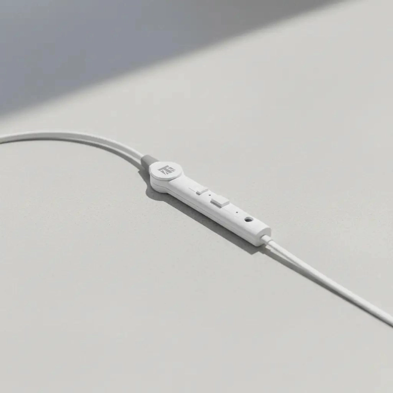 AURICULARES IN-EAR CON MICROFONO Y CABLE DE 1.2M BLANCO - 2