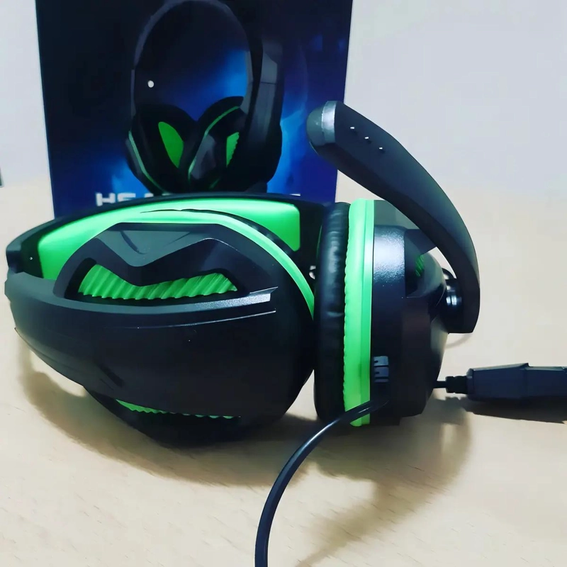 AUDIFONOS GAMER CON SONIDO INMERSIVO Y MICROFONO VERDE - 3