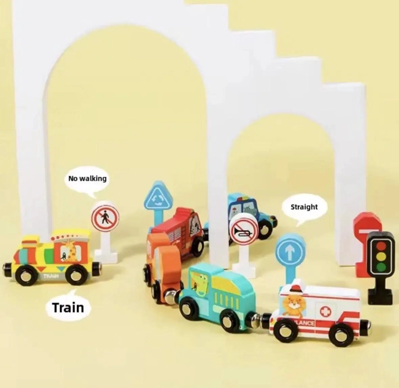JUEGO TREN MAGNE TICO CON SEÑALES DE TRANSITO MONTESSORI - 4